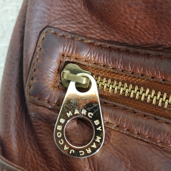 Marc by Marc Jacobs Totally Turnlock Faridah Hobo Bag - Picture 6 of 12